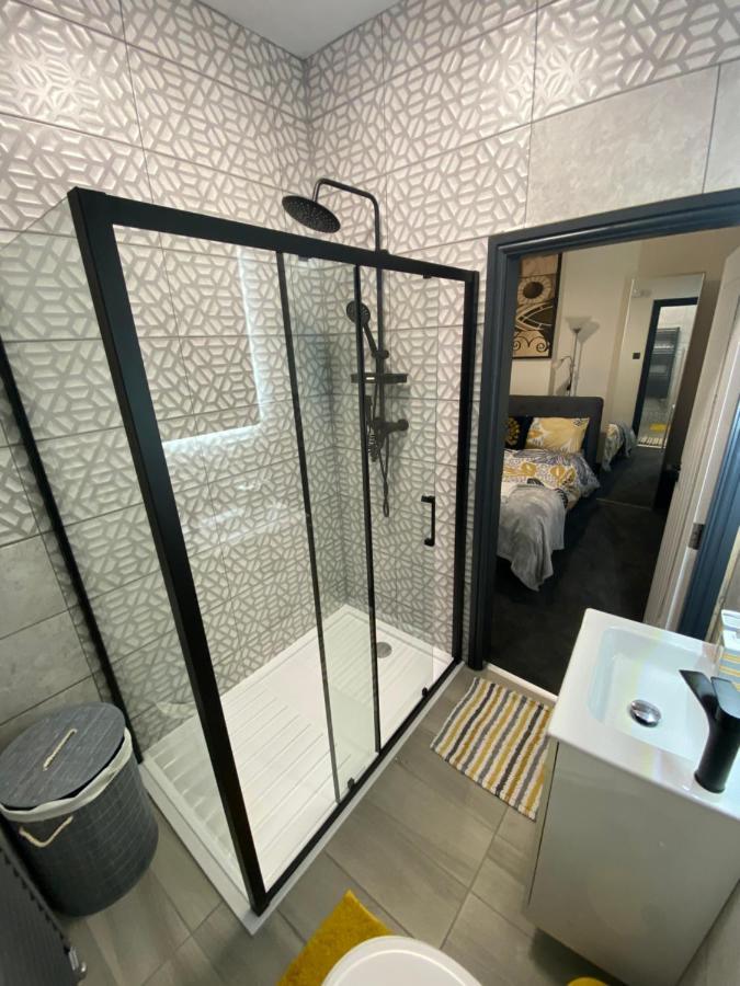 ברמינגהאם Swanky Apartments מראה חיצוני תמונה